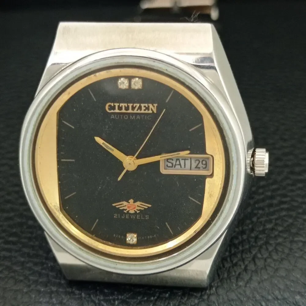 Vintage 1989 Citizen Automatic Mens Silver Watch W/daydate & Gold accents